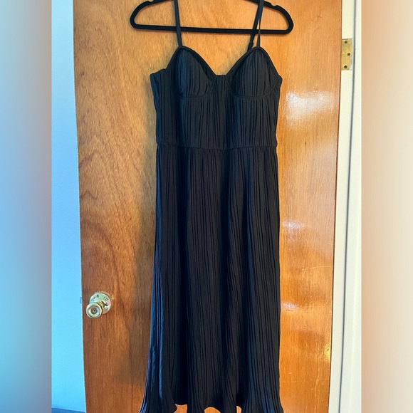NWT DKNY Black dress - Picture 1 of 3